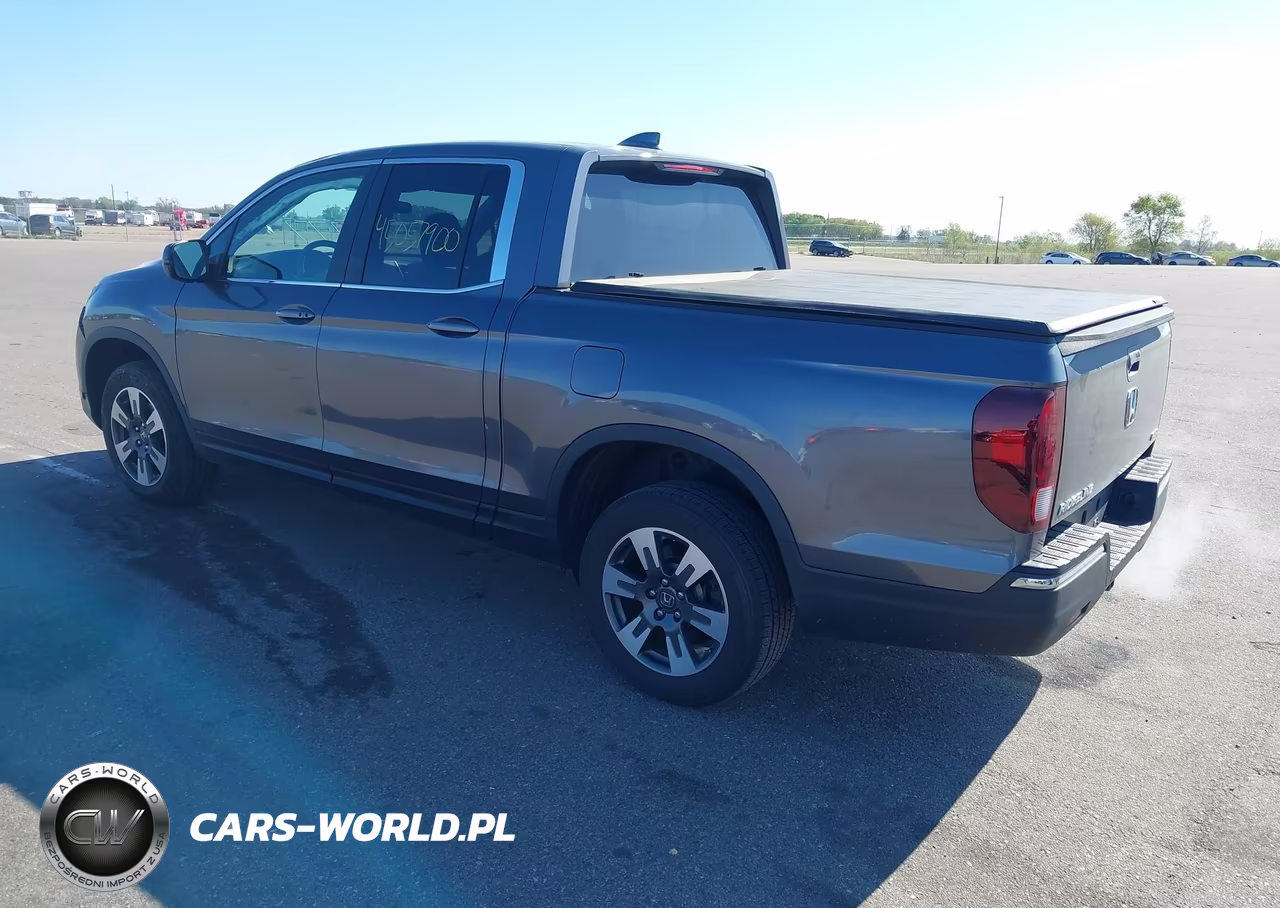 2017 Honda Ridgeline Rtl VIN:5FPYK3F58HB026562 - 3