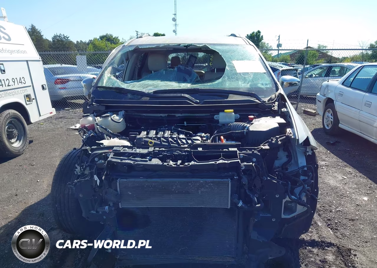 2019 Chrysler Pacifica Hybrid Limited VIN:2C4RC1N7XKR590890 - 13