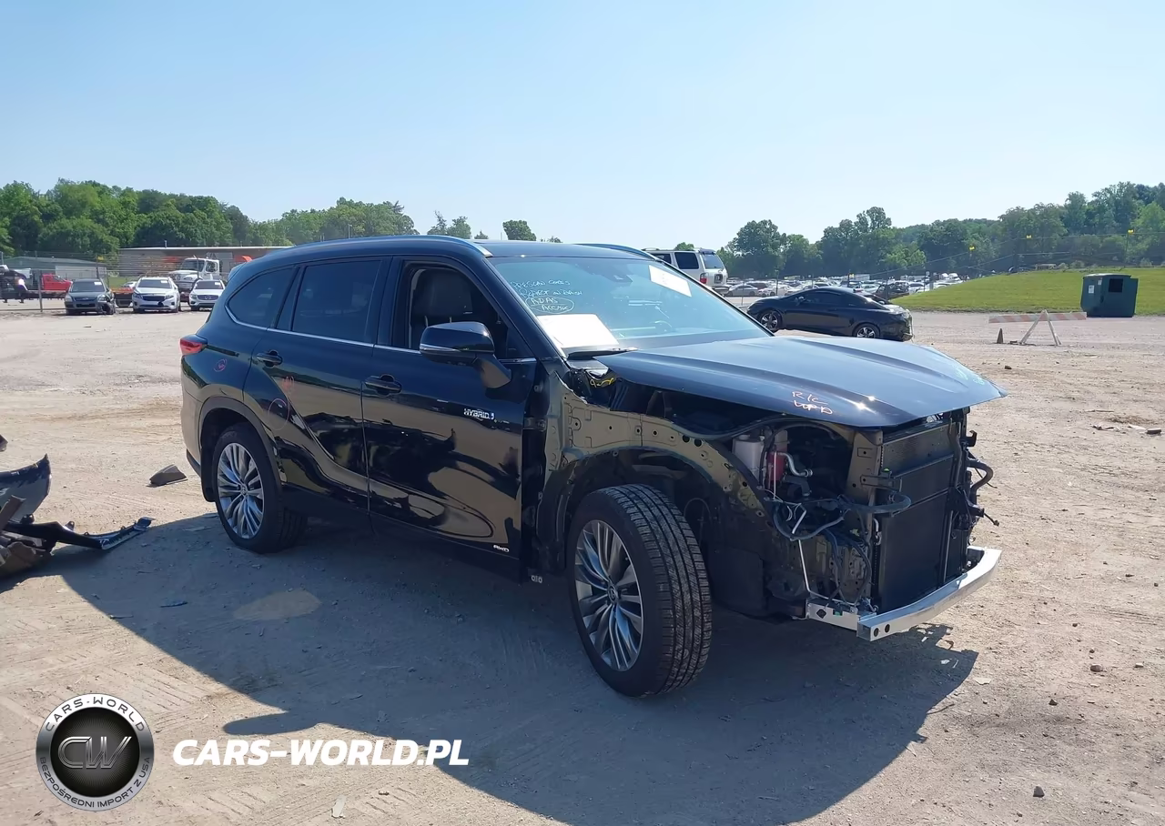 2021 Toyota Highlander Hybrid Platinum
