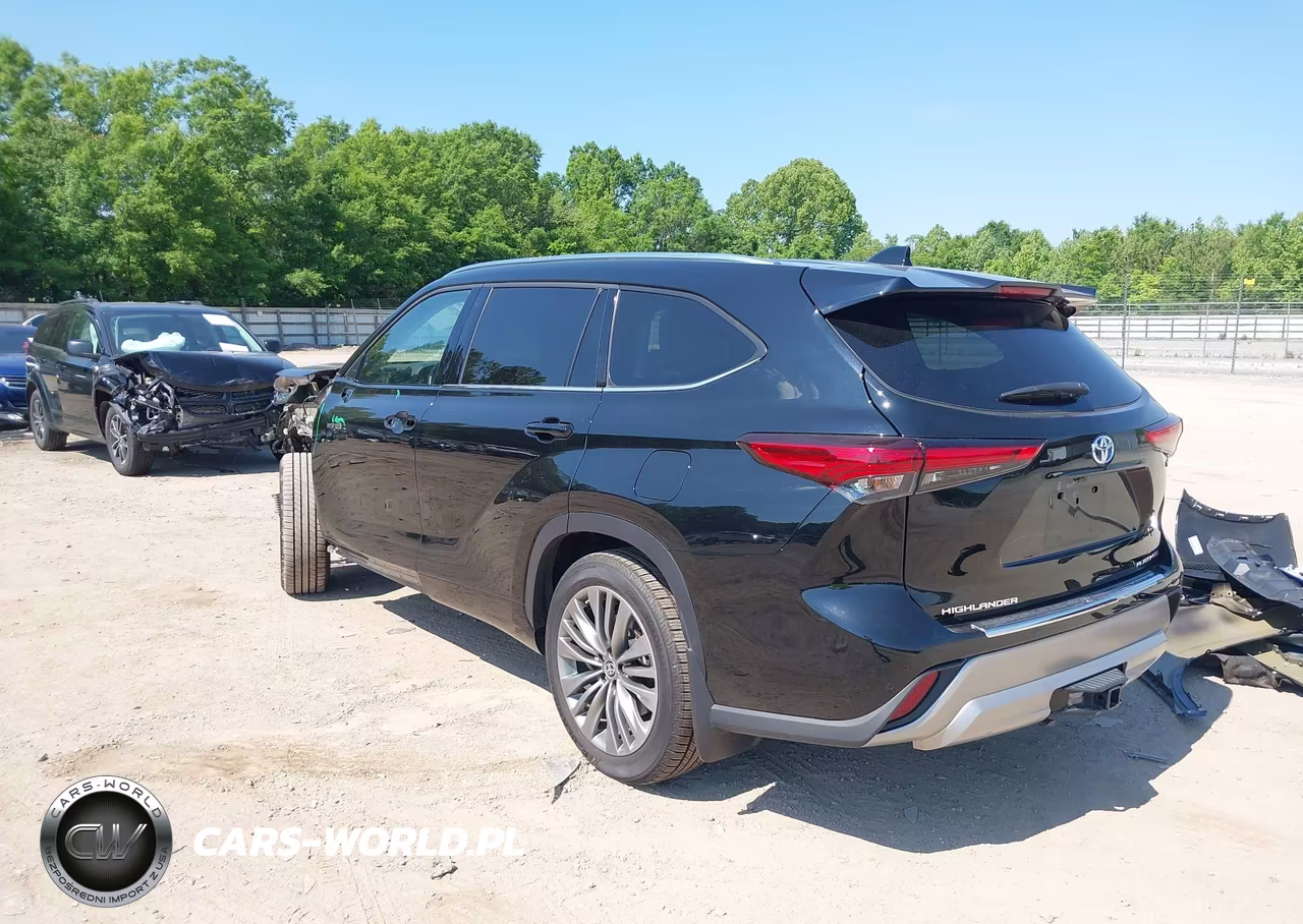 2021 Toyota Highlander Hybrid Platinum VIN:5TDEBRCH9MS032616 - 3