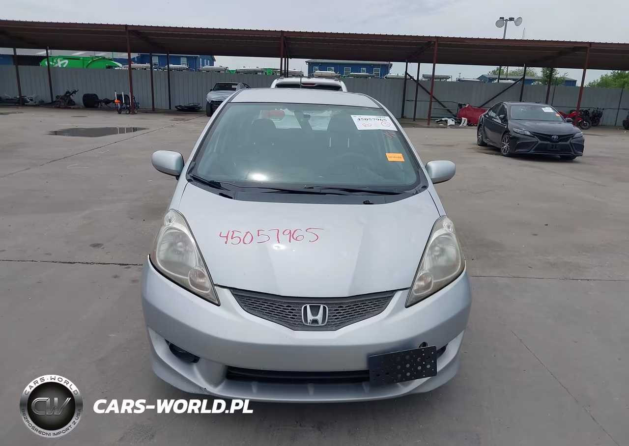 2011 Honda Fit Sport VIN:JHMGE8H59BC017264 - 12