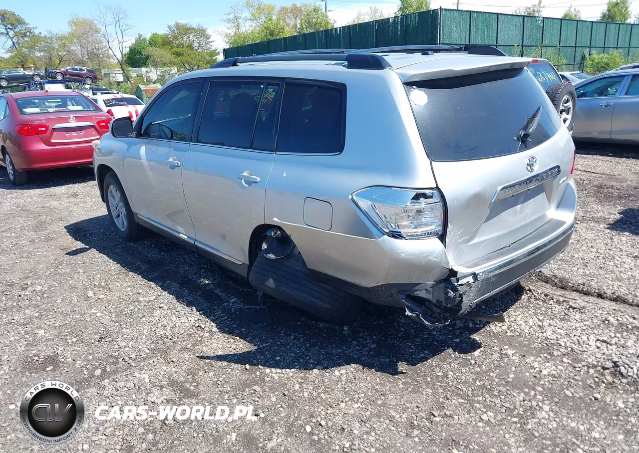 2012 Toyota Highlander Se V6 VIN:5TDBK3EH7CS125064 - 3