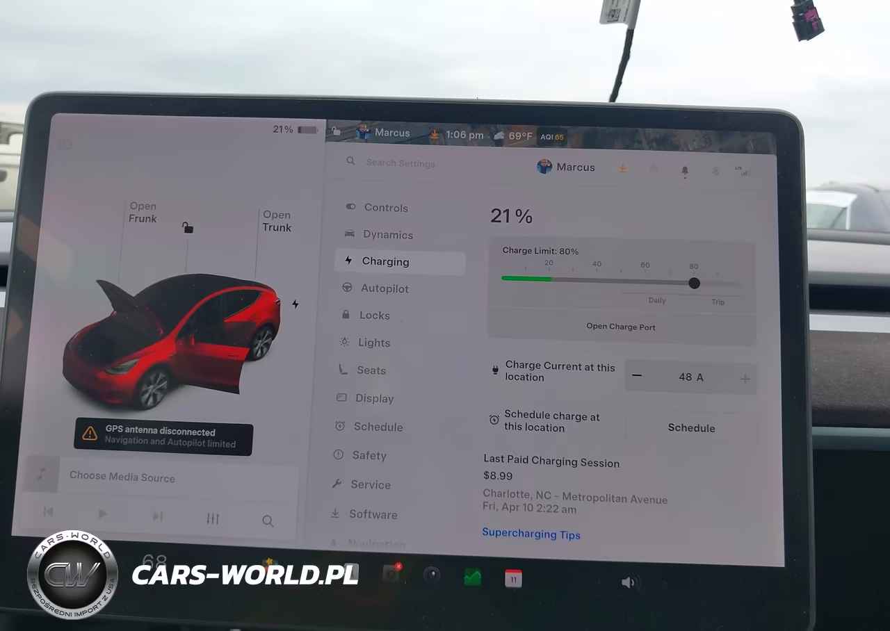 2020 Tesla Model Y Long Range Dual Motor All-Wheel Drive VIN:5YJYGDEE8LF010016 - 17