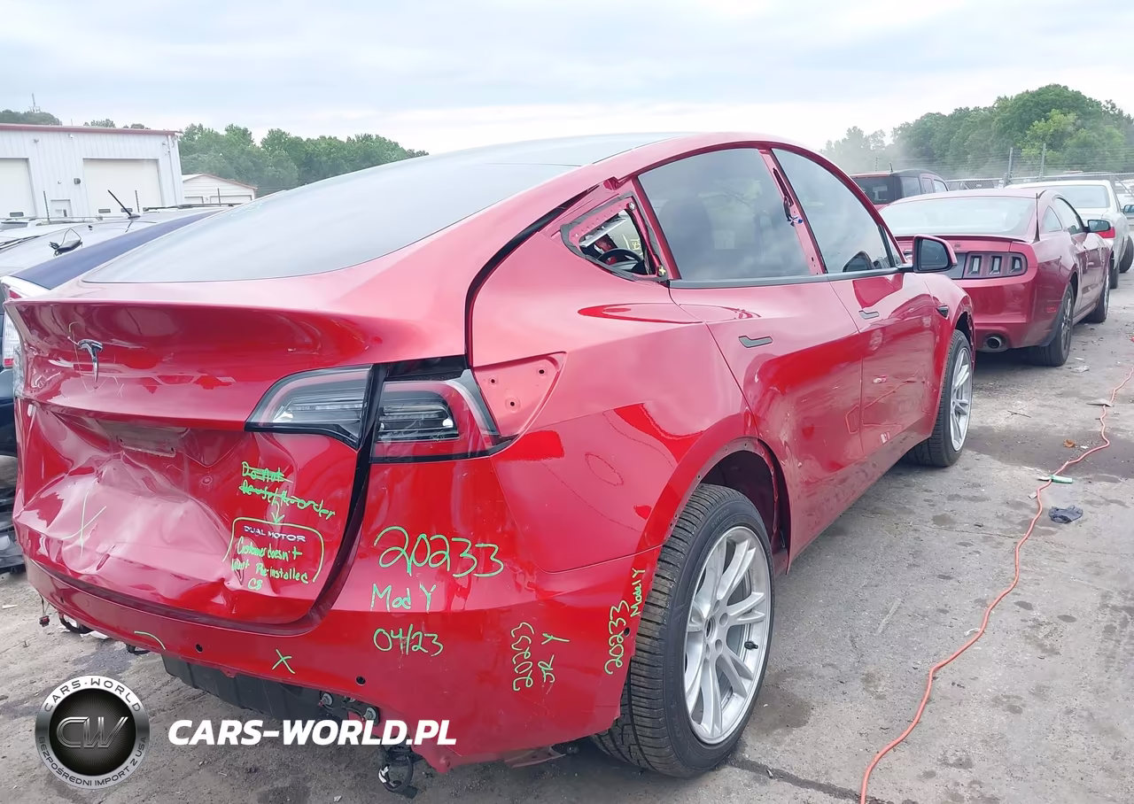 2020 Tesla Model Y Long Range Dual Motor All-Wheel Drive VIN:5YJYGDEE8LF010016 - 4