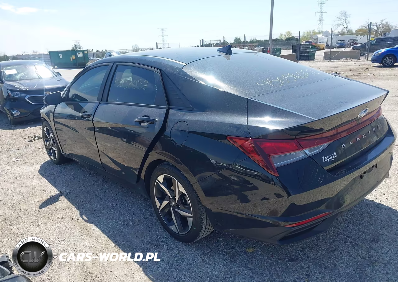 2023 Hyundai Elantra Sel VIN:KMHLS4AG7PU429936 - 3
