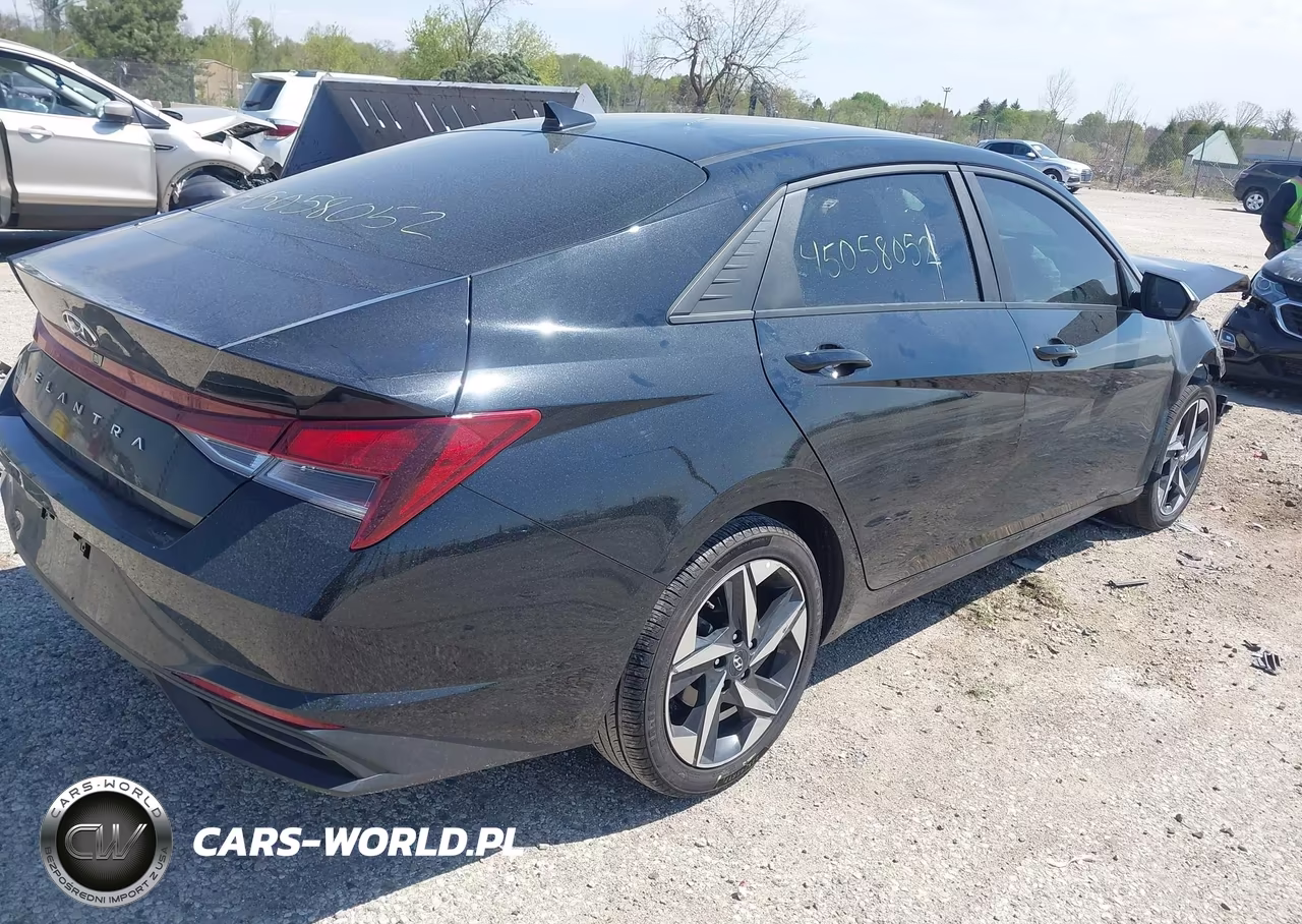 2023 Hyundai Elantra Sel VIN:KMHLS4AG7PU429936 - 4