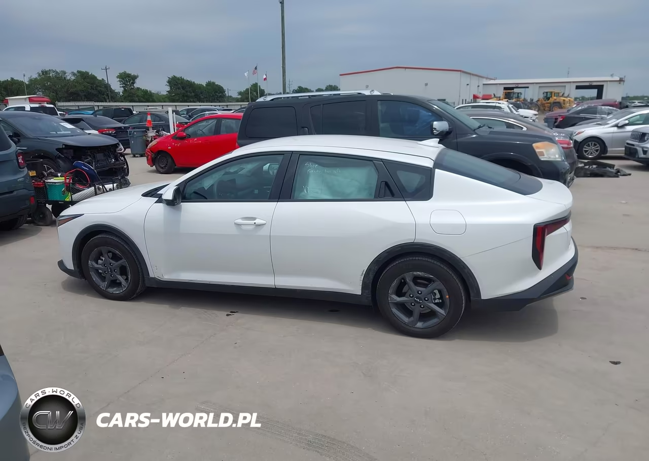 2026 Kia K4 Lxs VIN:3KPFT4DE2TE290879 - 14