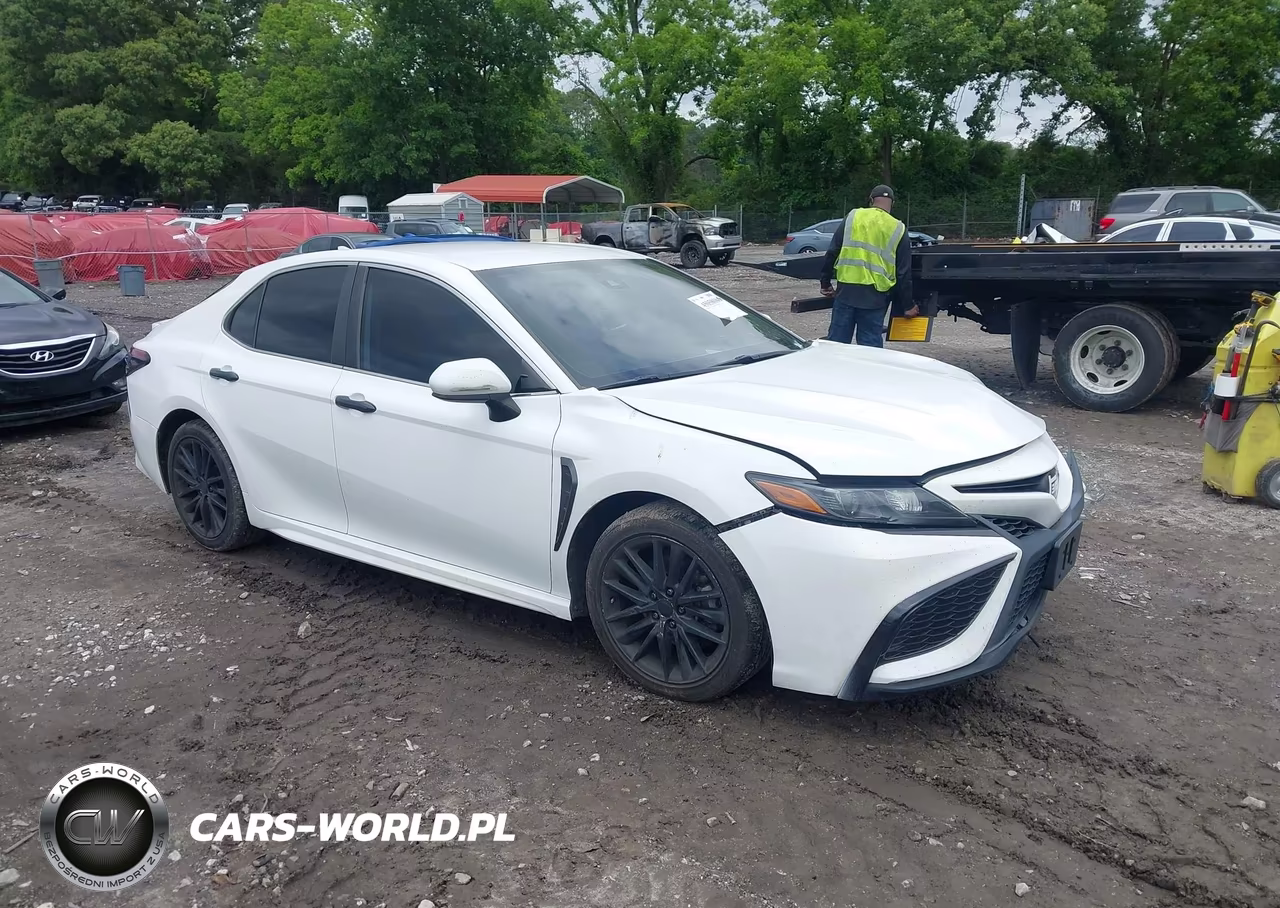 2021 Toyota Camry Se – zdjęcie 1 z 17