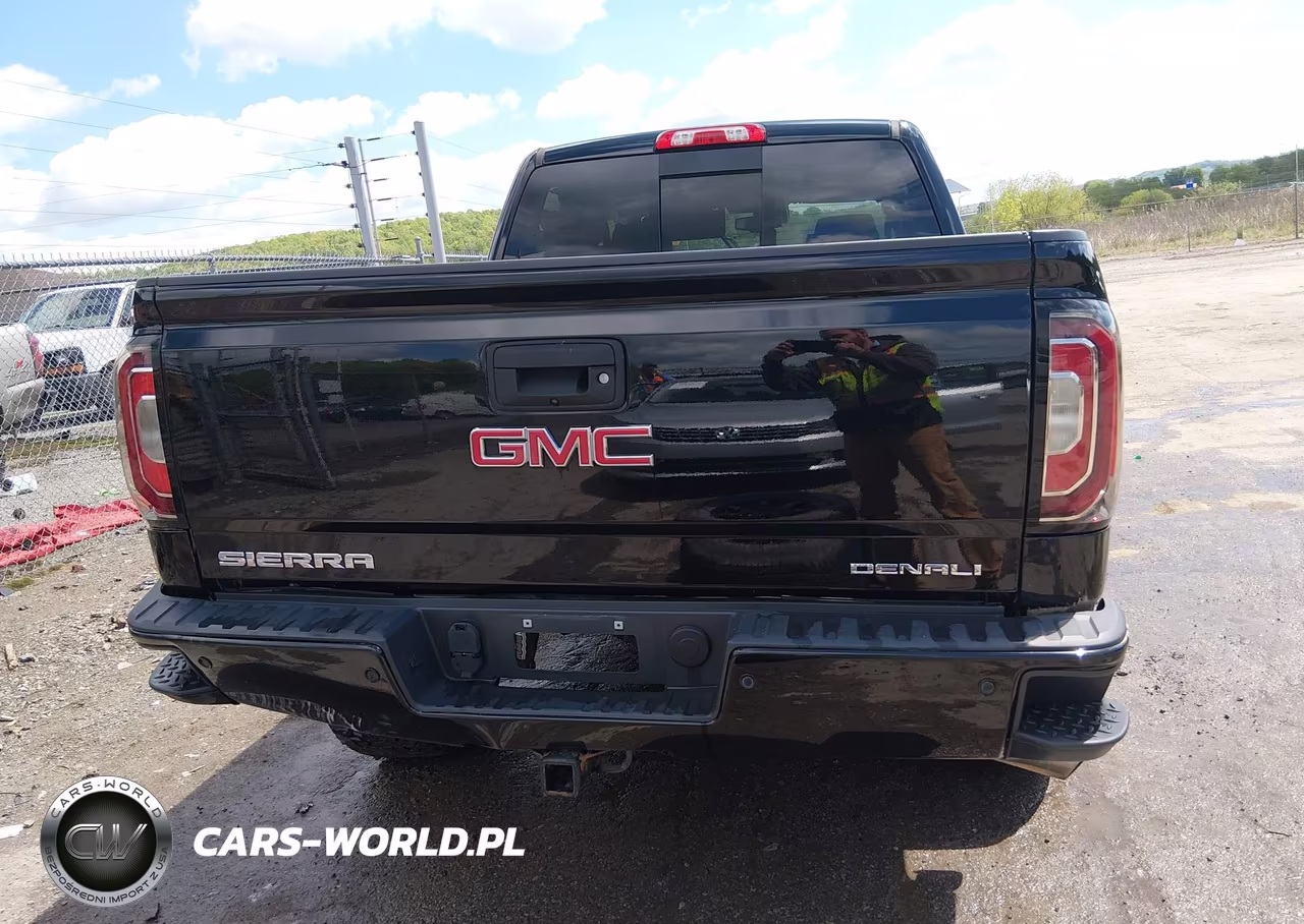 2018 GMC Sierra 1500 Denali VIN:3GTU2PEC3JG410246 - 17