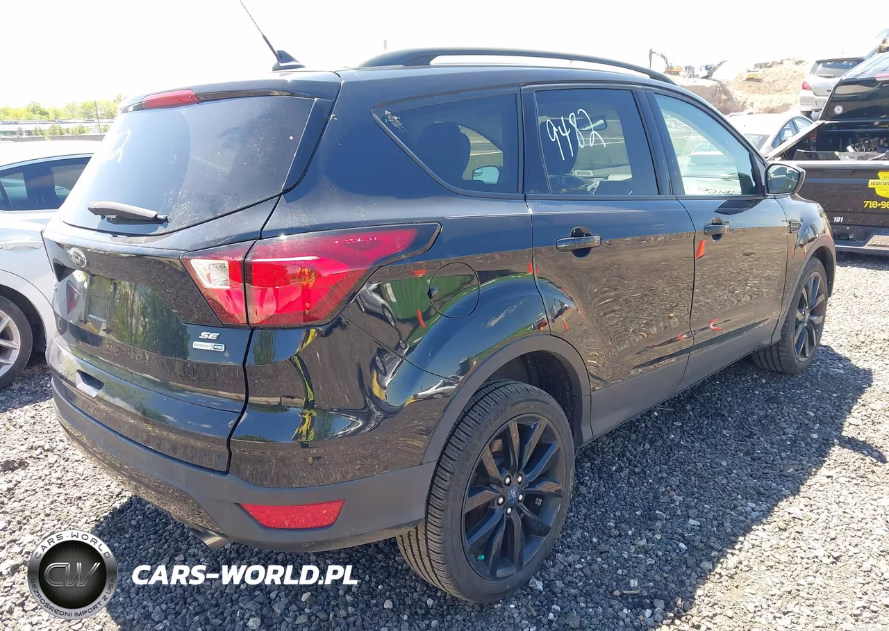 2019 Ford Escape Se VIN:1FMCU9GD7KUA73565 - 4