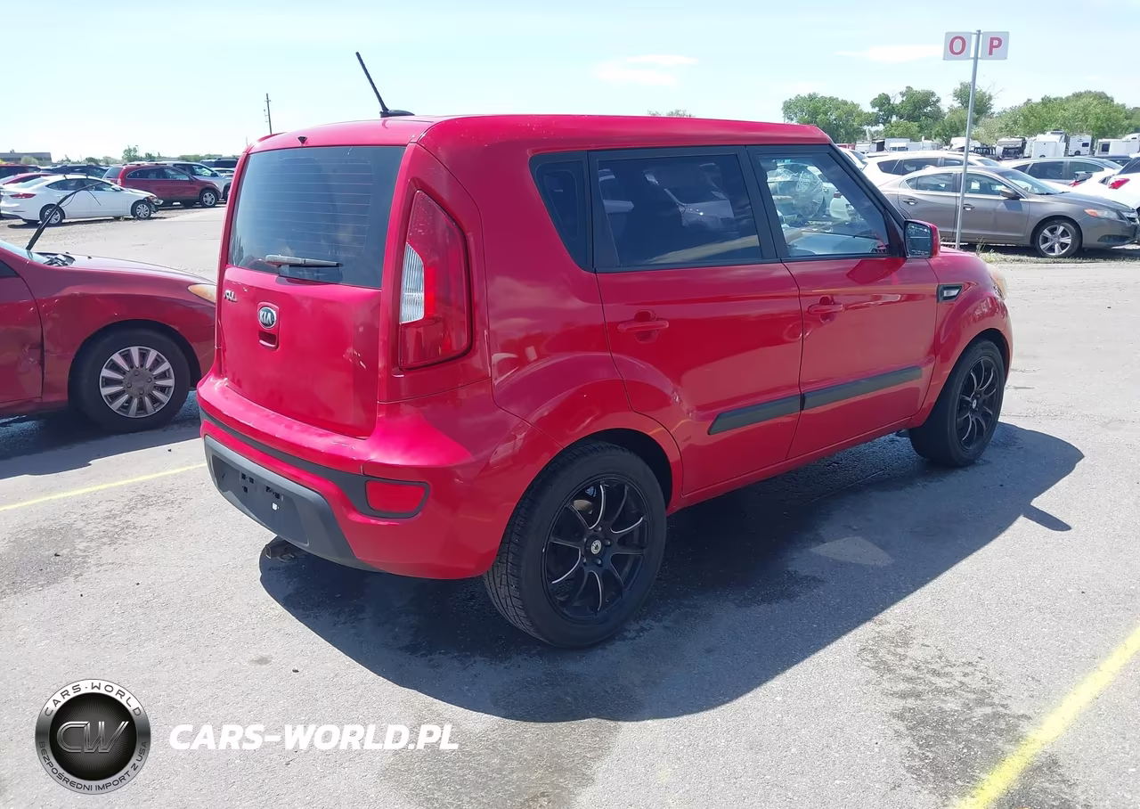2013 Kia Soul VIN:KNDJT2A59D7500222 - 4