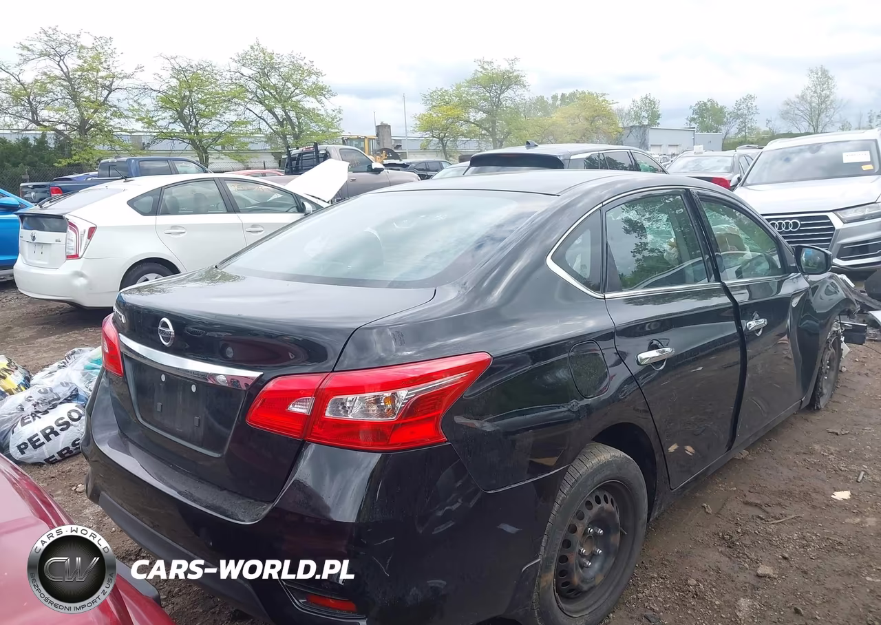 2016 Nissan Sentra S VIN:3N1AB7AP5GY334319 - 4