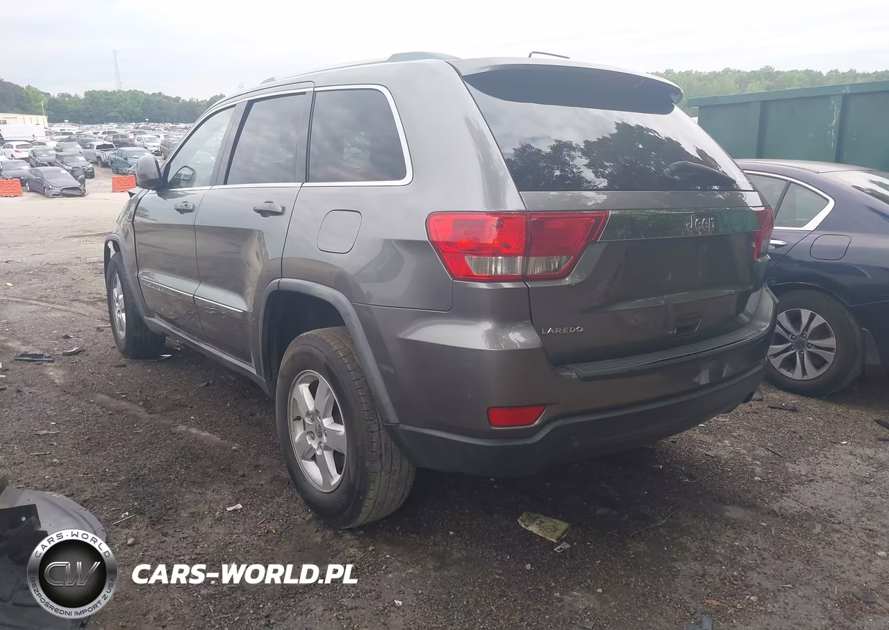 2012 Jeep Grand Cherokee Laredo VIN:1C4RJEAG9CC162497 - 3