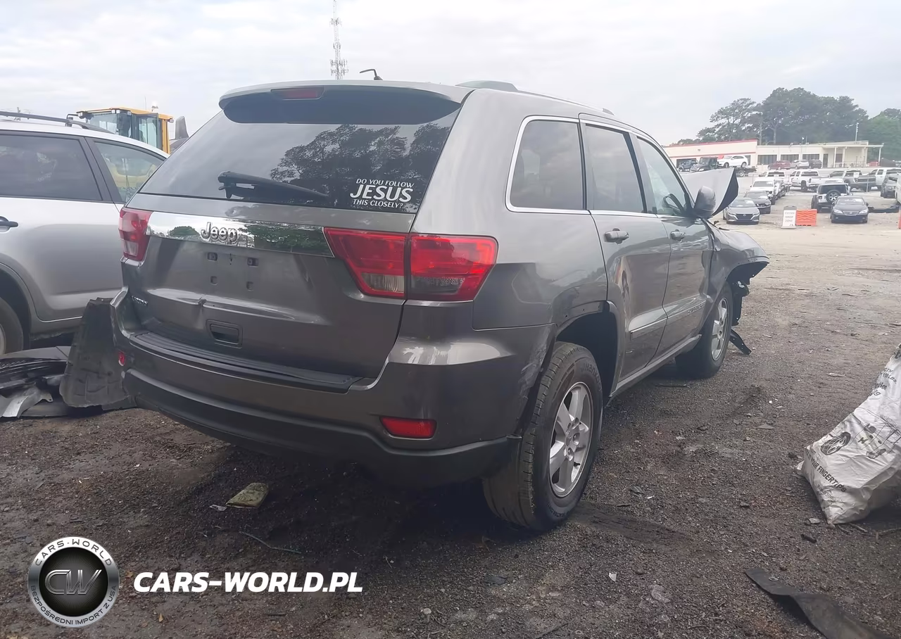 2012 Jeep Grand Cherokee Laredo VIN:1C4RJEAG9CC162497 - 4