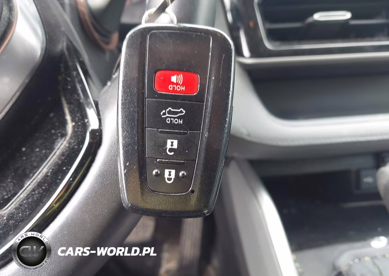 2021 Toyota Highlander Le VIN:5TDBZRBH2MS142052 - 11
