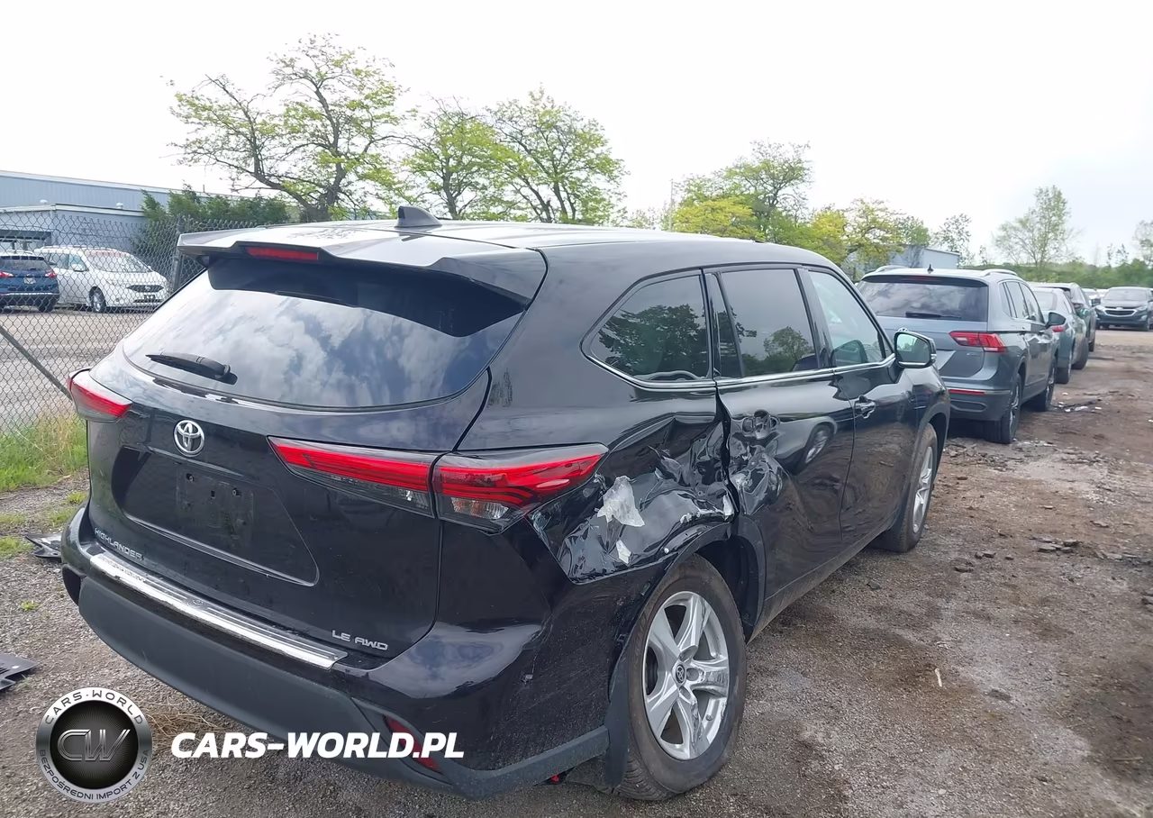 2021 Toyota Highlander Le VIN:5TDBZRBH2MS142052 - 4