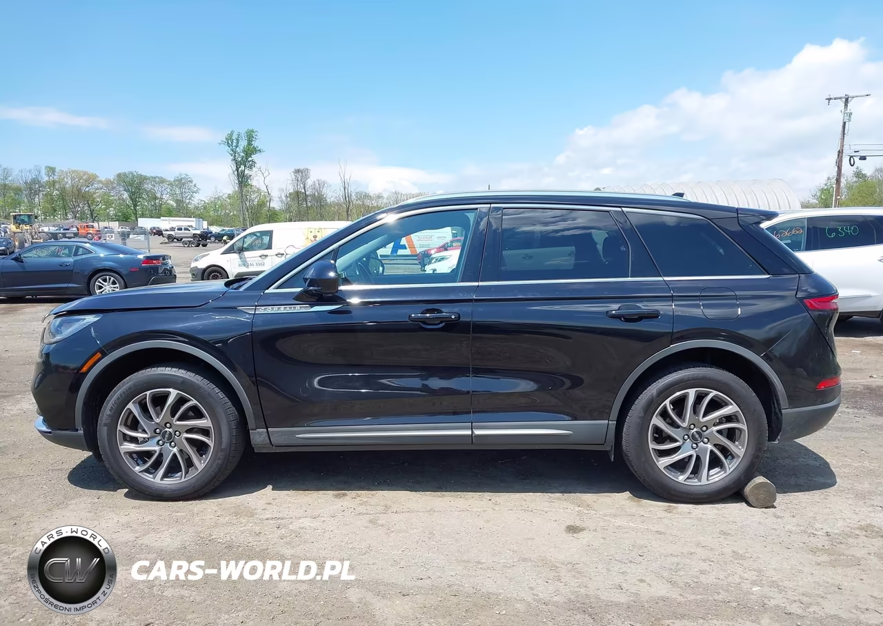2022 Lincoln Corsair Standard VIN:5LMCJ1D90NUL00767 - 14