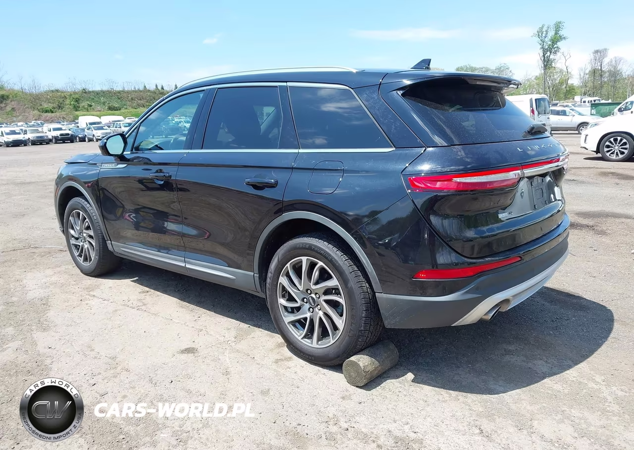 2022 Lincoln Corsair Standard VIN:5LMCJ1D90NUL00767 - 3