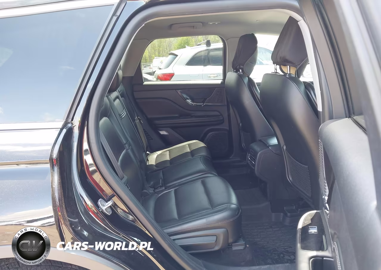 2022 Lincoln Corsair Standard VIN:5LMCJ1D90NUL00767 - 8