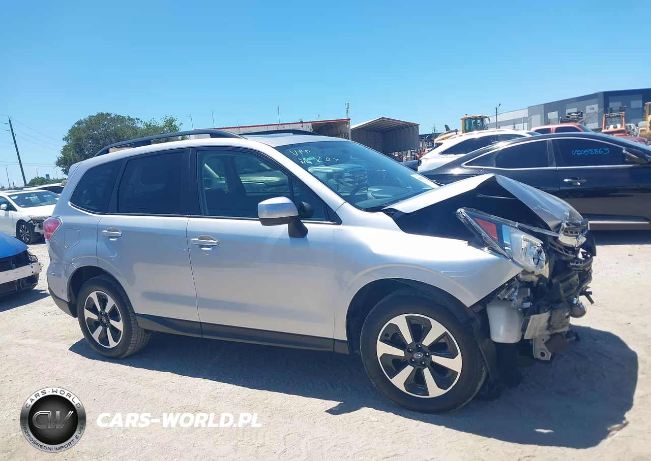 2018 Subaru Forester 2.5I Premium VIN:JF2SJAGC7JH576507 - 14