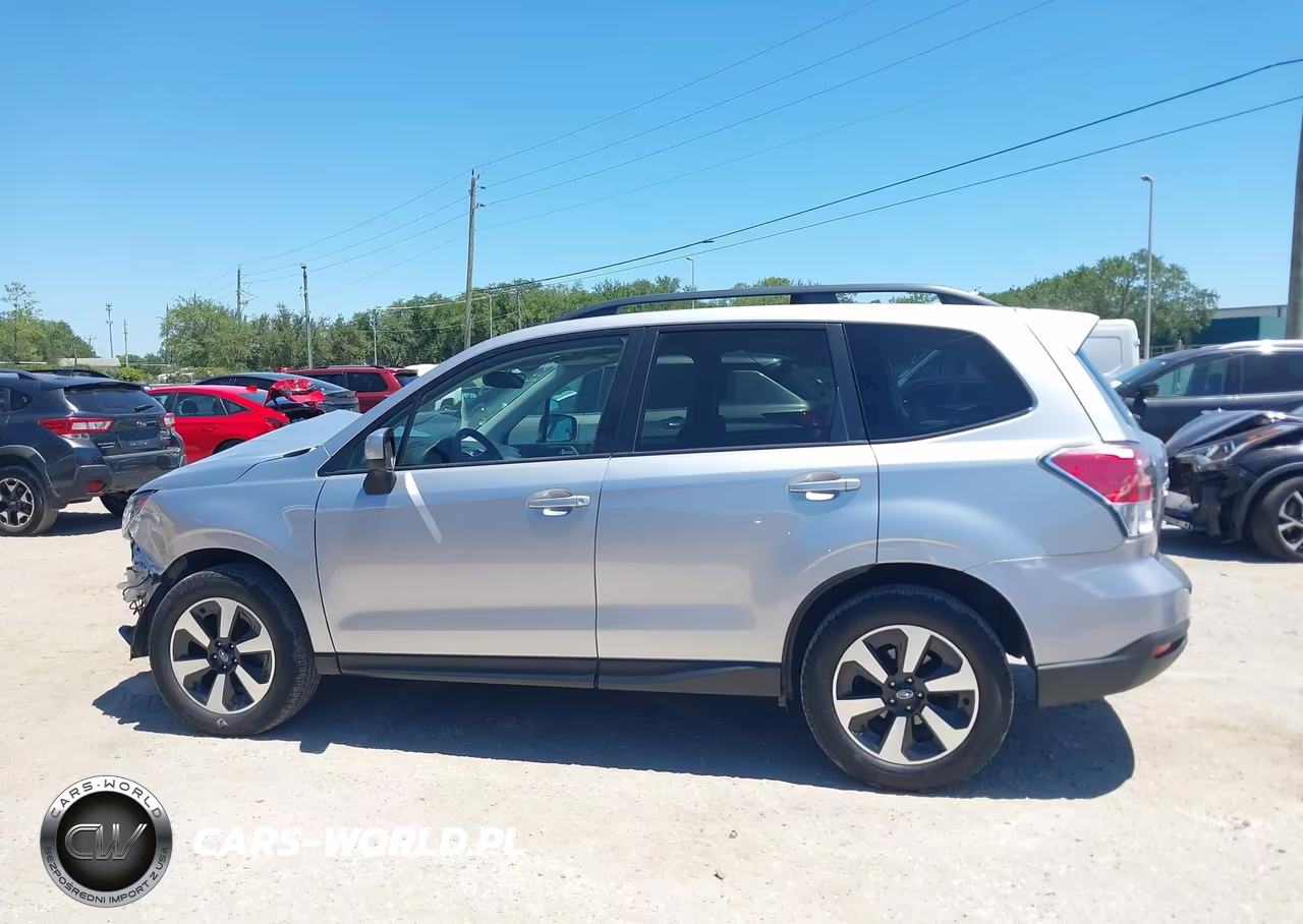2018 Subaru Forester 2.5I Premium VIN:JF2SJAGC7JH576507 - 15
