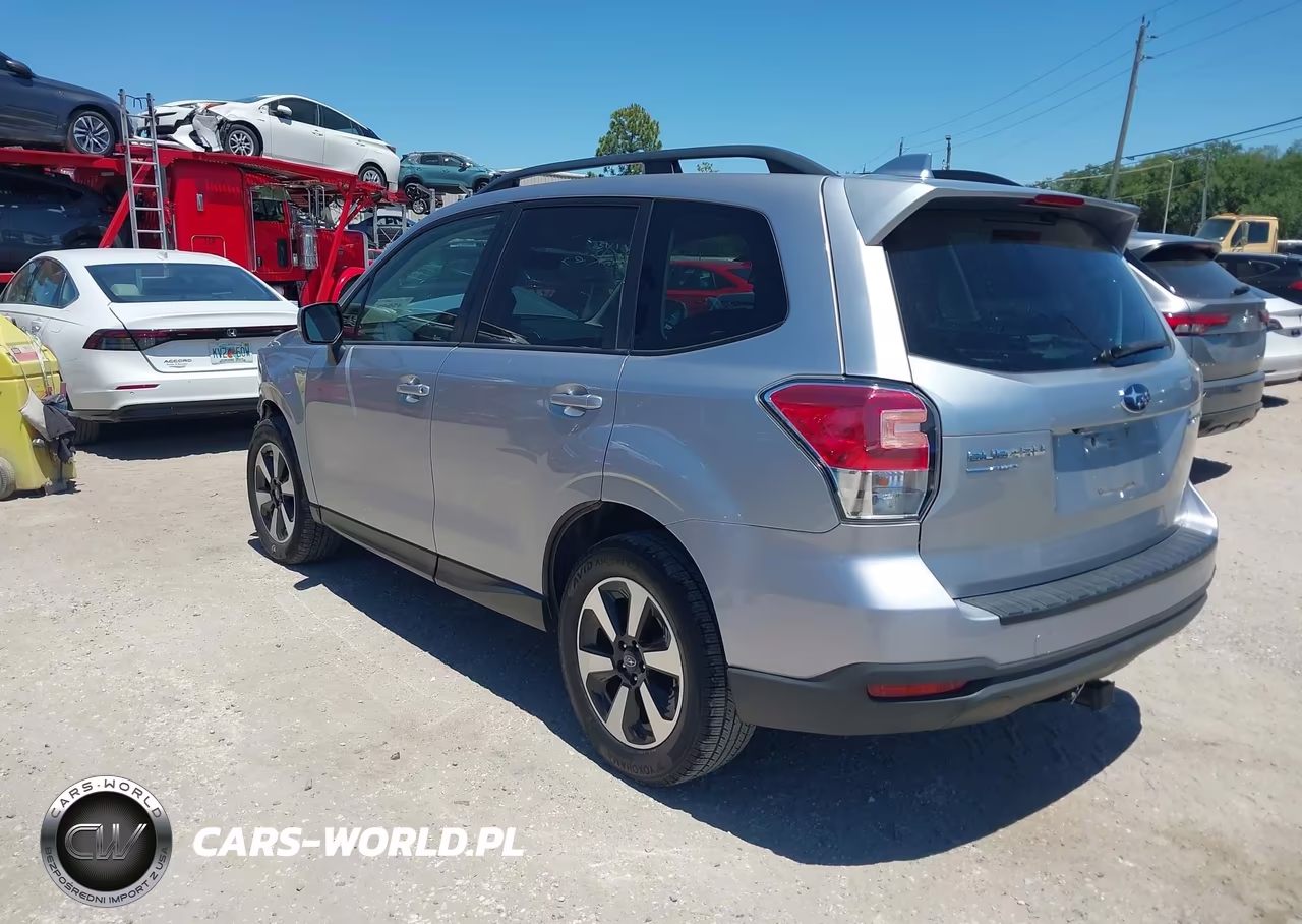2018 Subaru Forester 2.5I Premium VIN:JF2SJAGC7JH576507 - 3