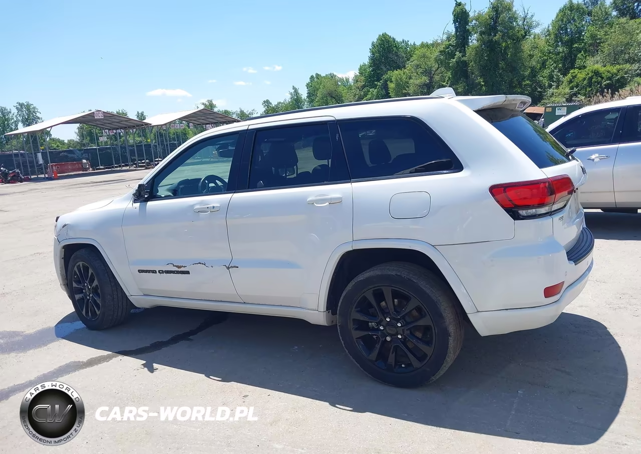 2018 Jeep Grand Cherokee Altitude 4X2 VIN:1C4RJEAG1JC512993 - 16