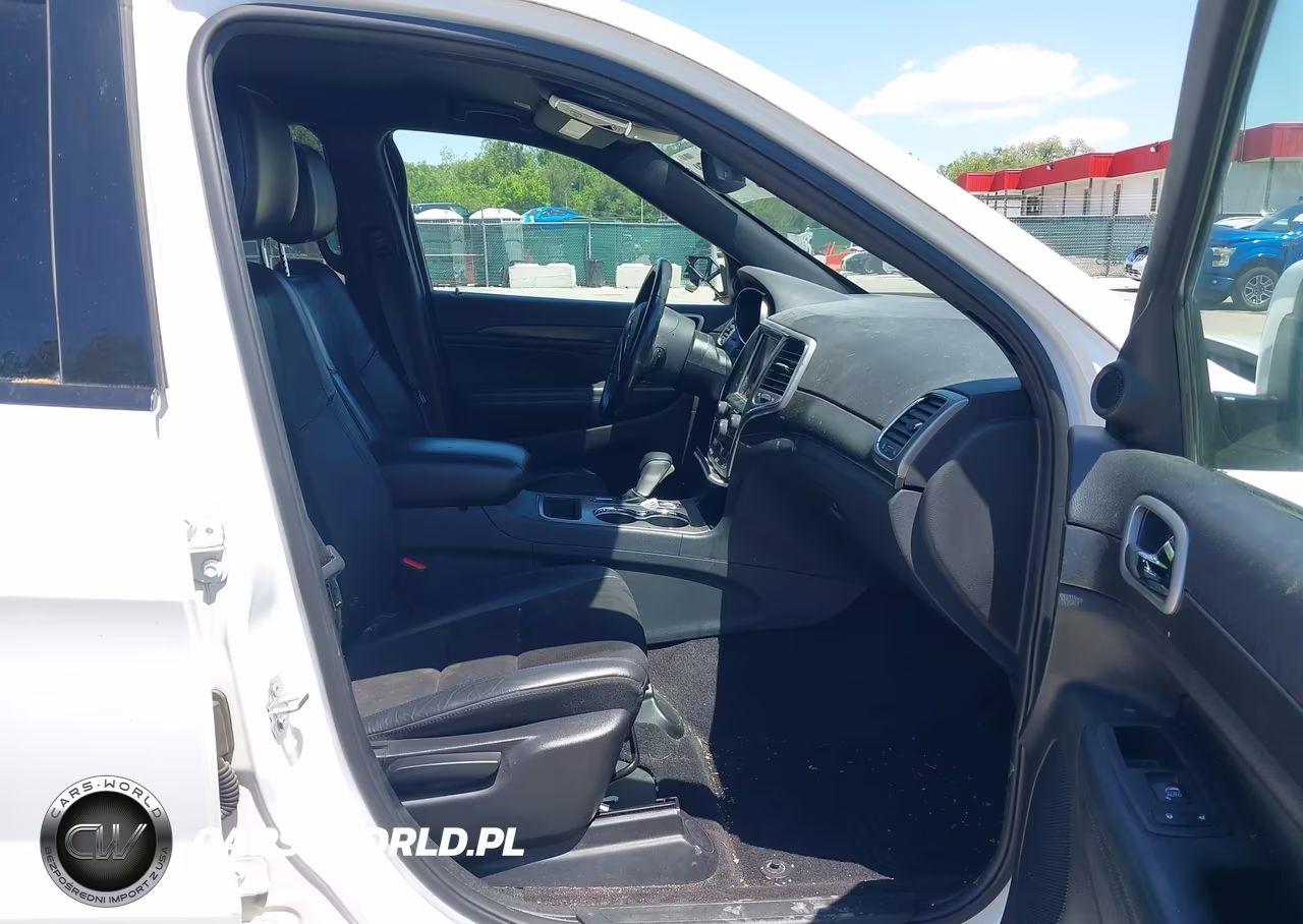 2018 Jeep Grand Cherokee Altitude 4X2 VIN:1C4RJEAG1JC512993 - 5