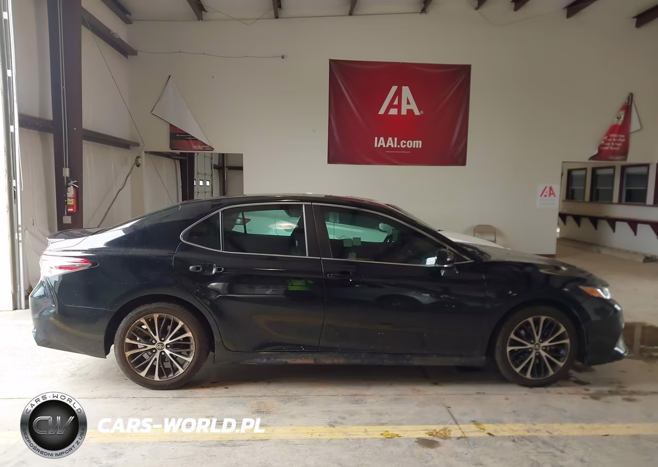 2018 Toyota Camry Se VIN:4T1B11HK5JU080211 - 13