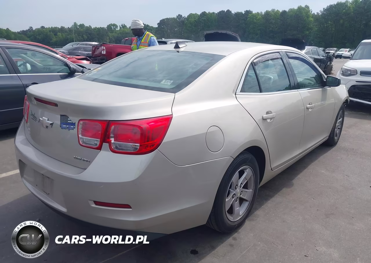 2013 Chevrolet Malibu 1Ls VIN:1G11B5SA2DF352588 - 4