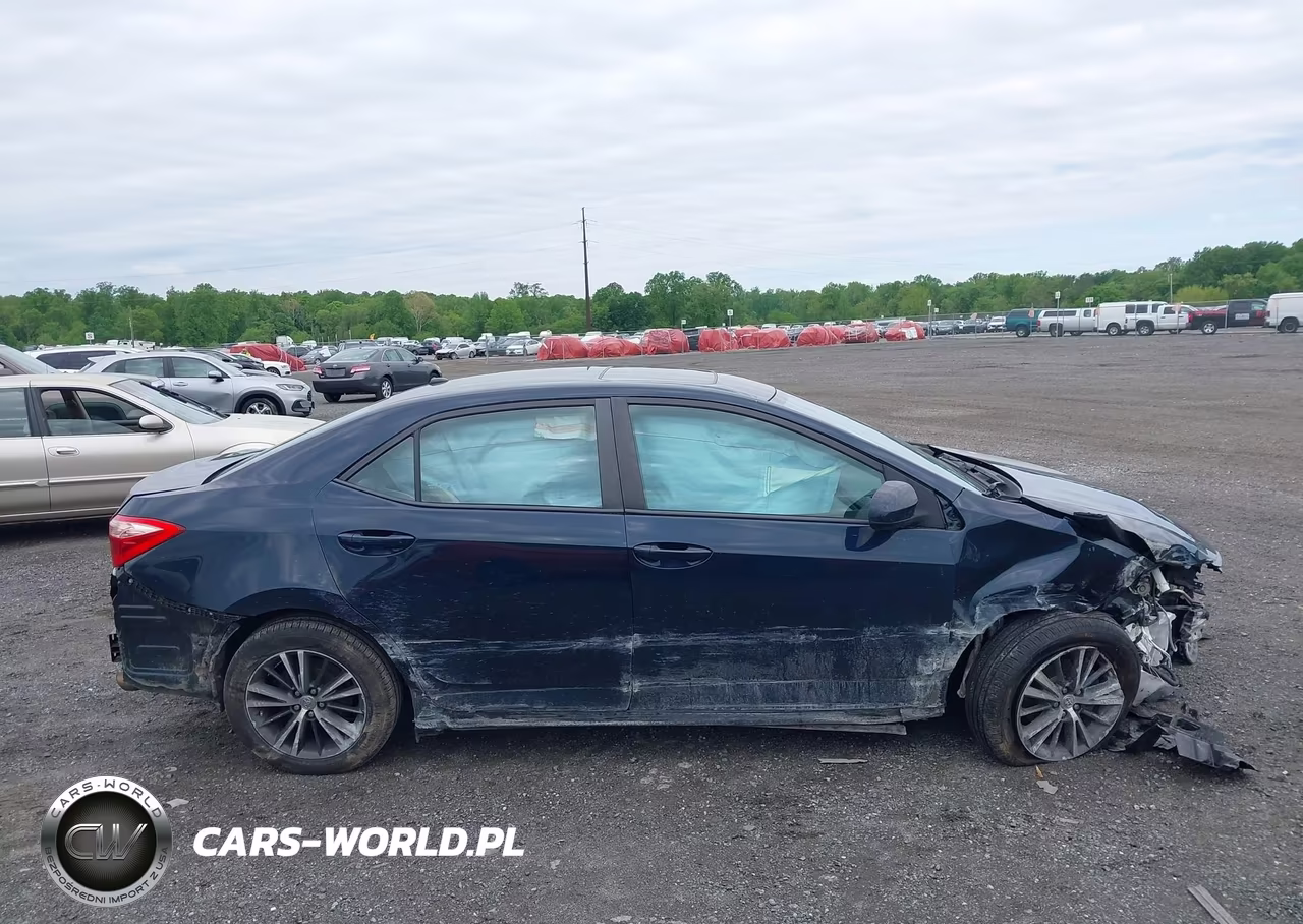 2019 Toyota Corolla Le VIN:2T1BURHE7KC181236 - 13