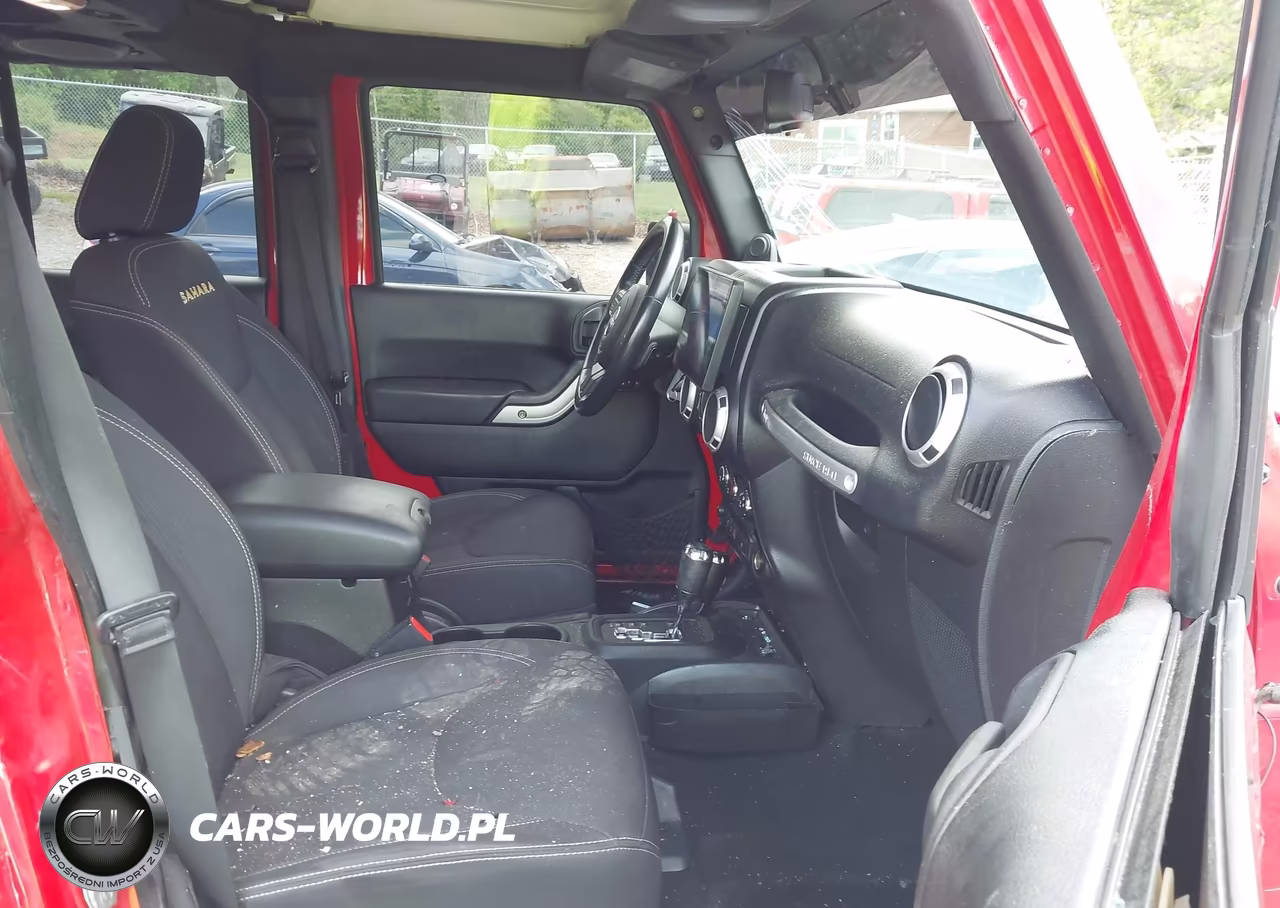 2013 Jeep Wrangler Unlimited Sahara VIN:1C4BJWEG8DL675114 - 5