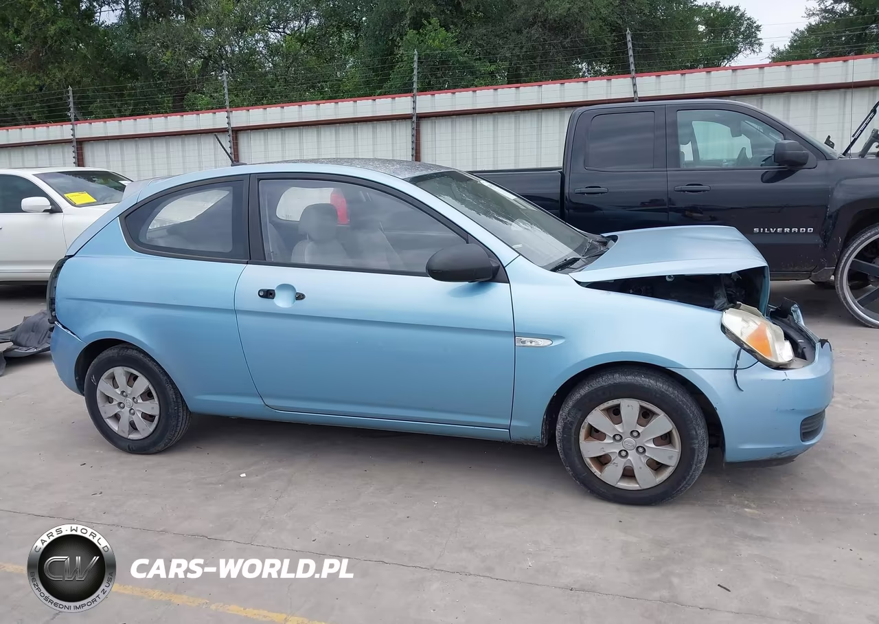 2008 Hyundai Accent Gs VIN:KMHCM36C98U091547 - 13