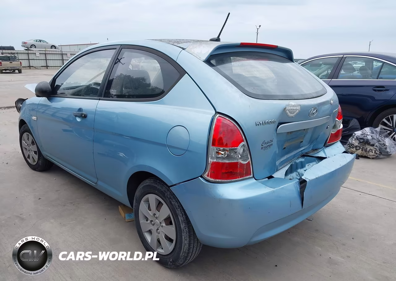 2008 Hyundai Accent Gs VIN:KMHCM36C98U091547 - 3