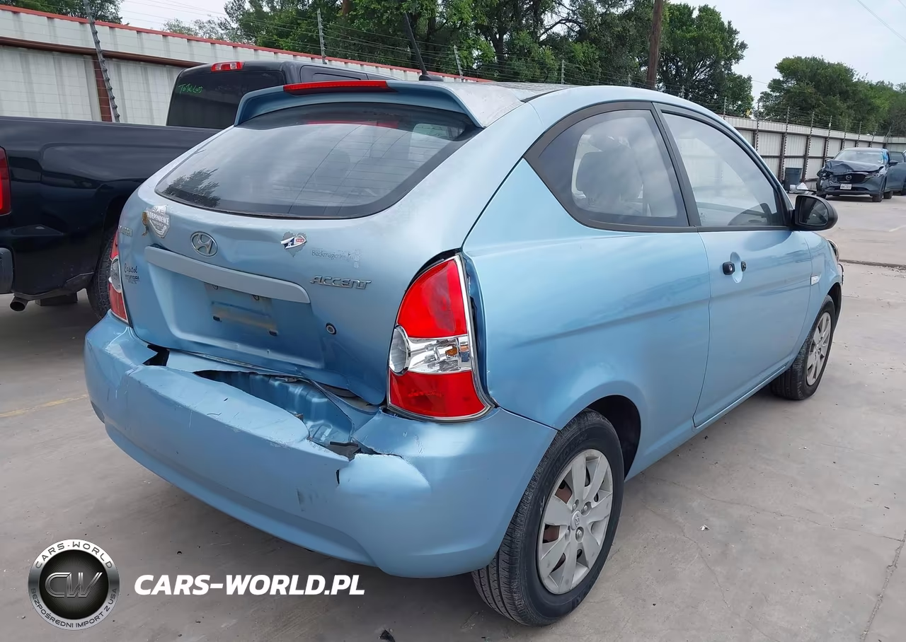 2008 Hyundai Accent Gs VIN:KMHCM36C98U091547 - 4