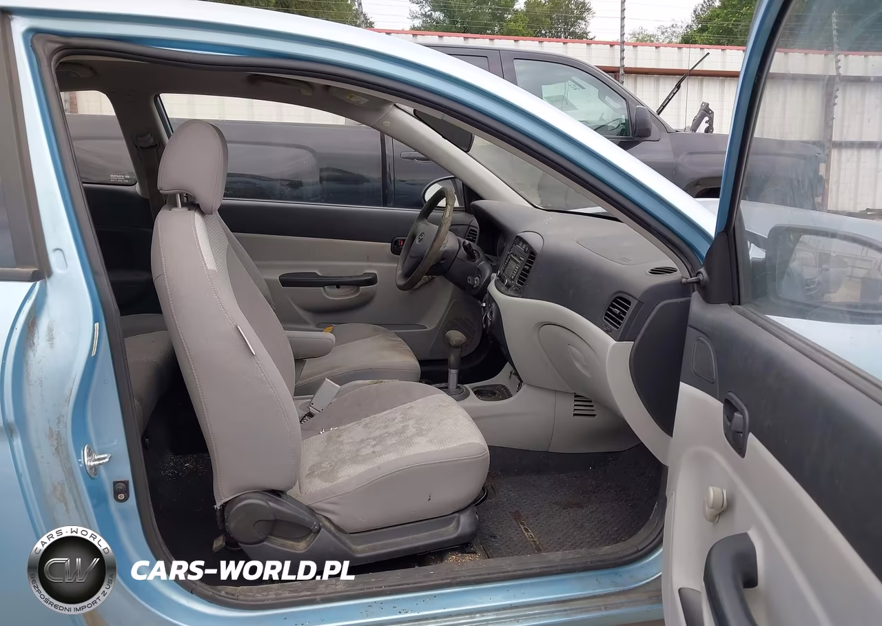 2008 Hyundai Accent Gs VIN:KMHCM36C98U091547 - 5