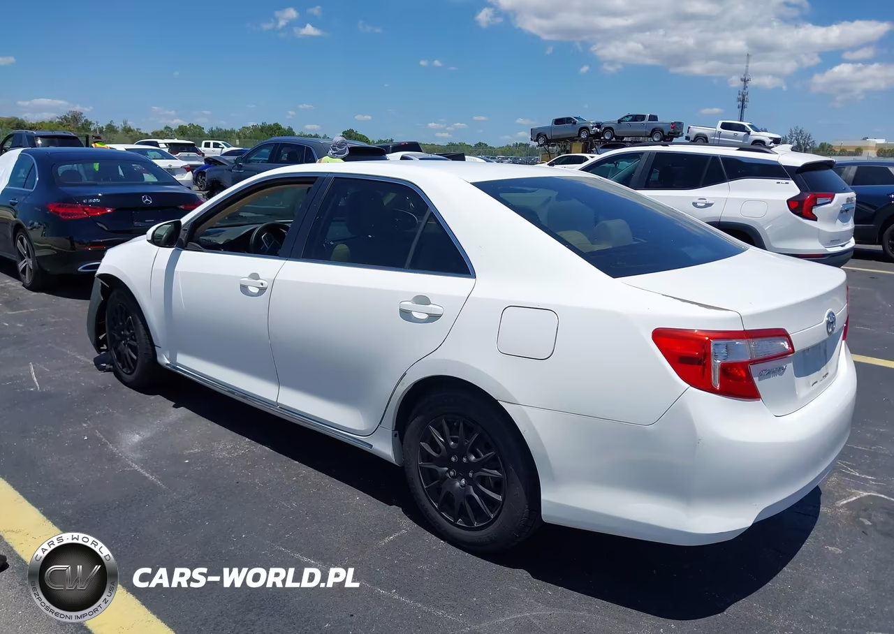 2012 Toyota Camry Le VIN:4T4BF1FK8CR200287 - 3