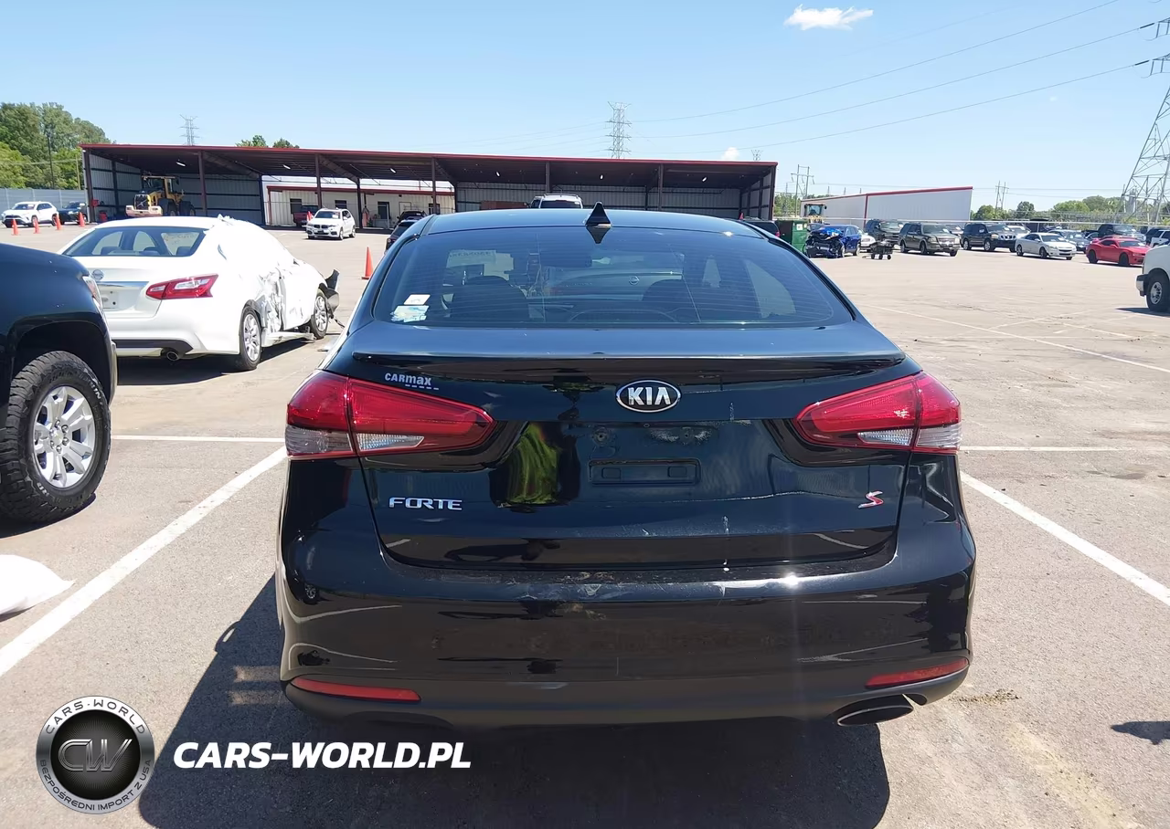2017 Kia Forte S VIN:3KPFL4A7XHE054266 - 15