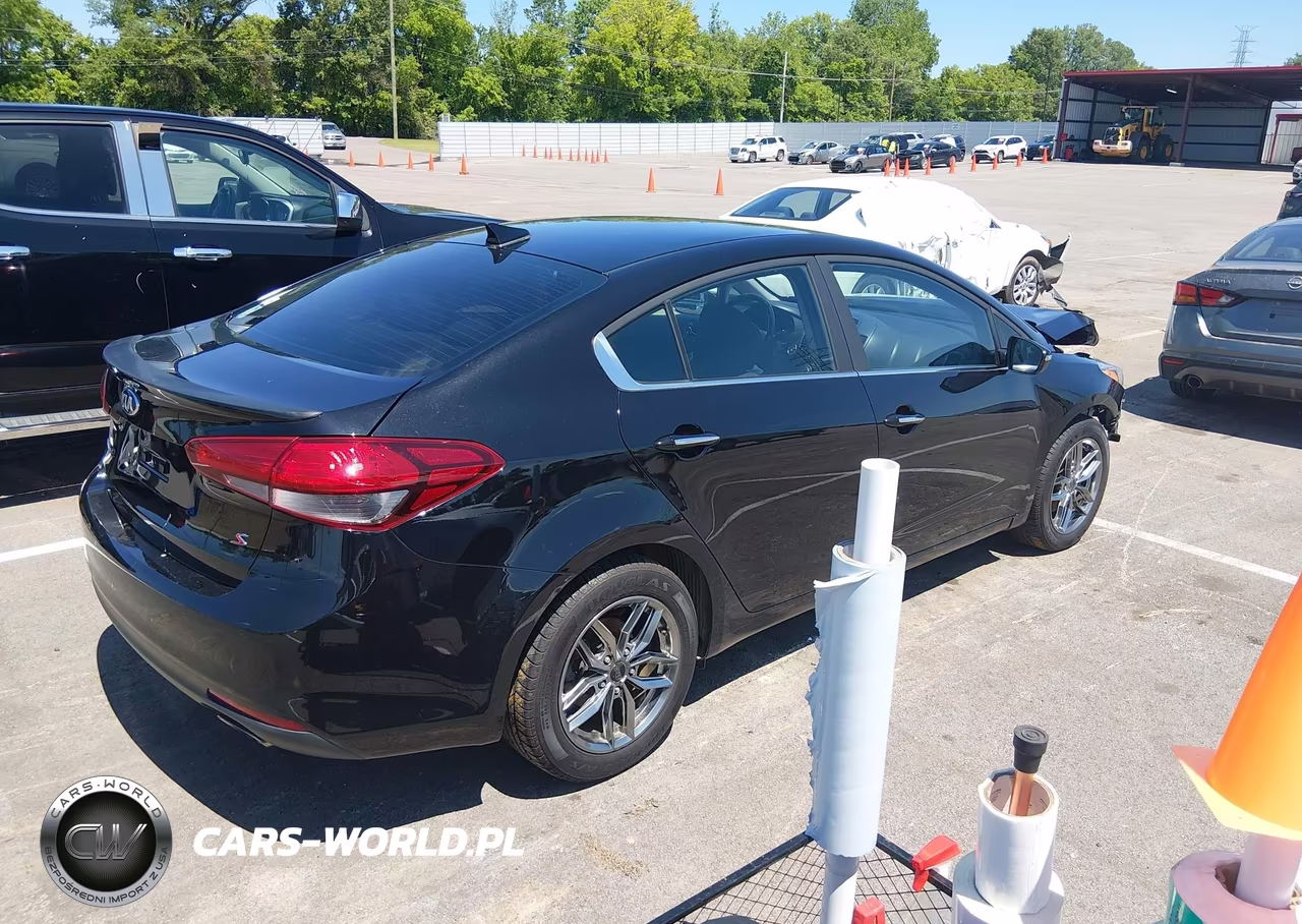 2017 Kia Forte S VIN:3KPFL4A7XHE054266 - 4