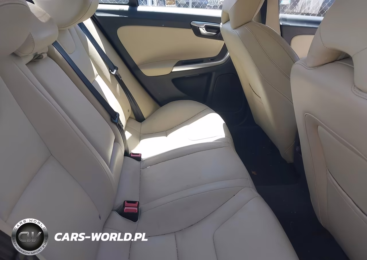 2017 Volvo S60 T5 Dynamic VIN:YV140MTL8H2437107 - 8