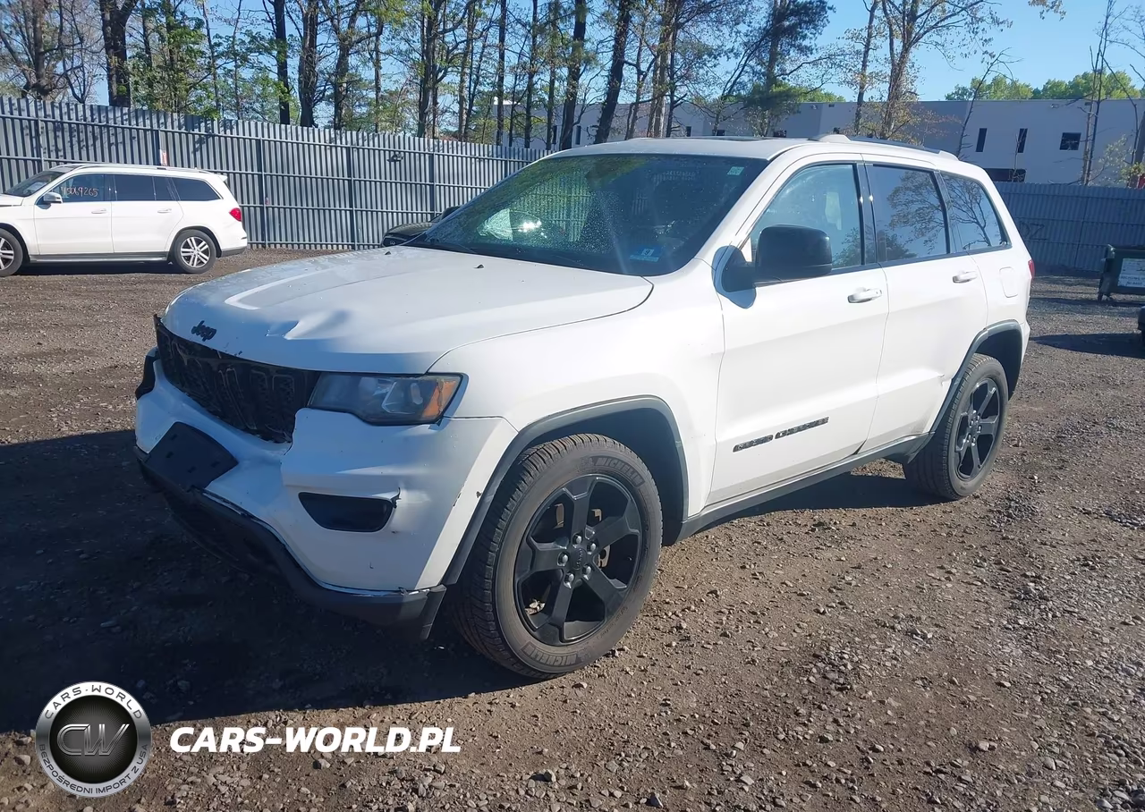 2018 Jeep Grand Cherokee Upland 4X4 VIN:1C4RJFAG1JC465552 - 2