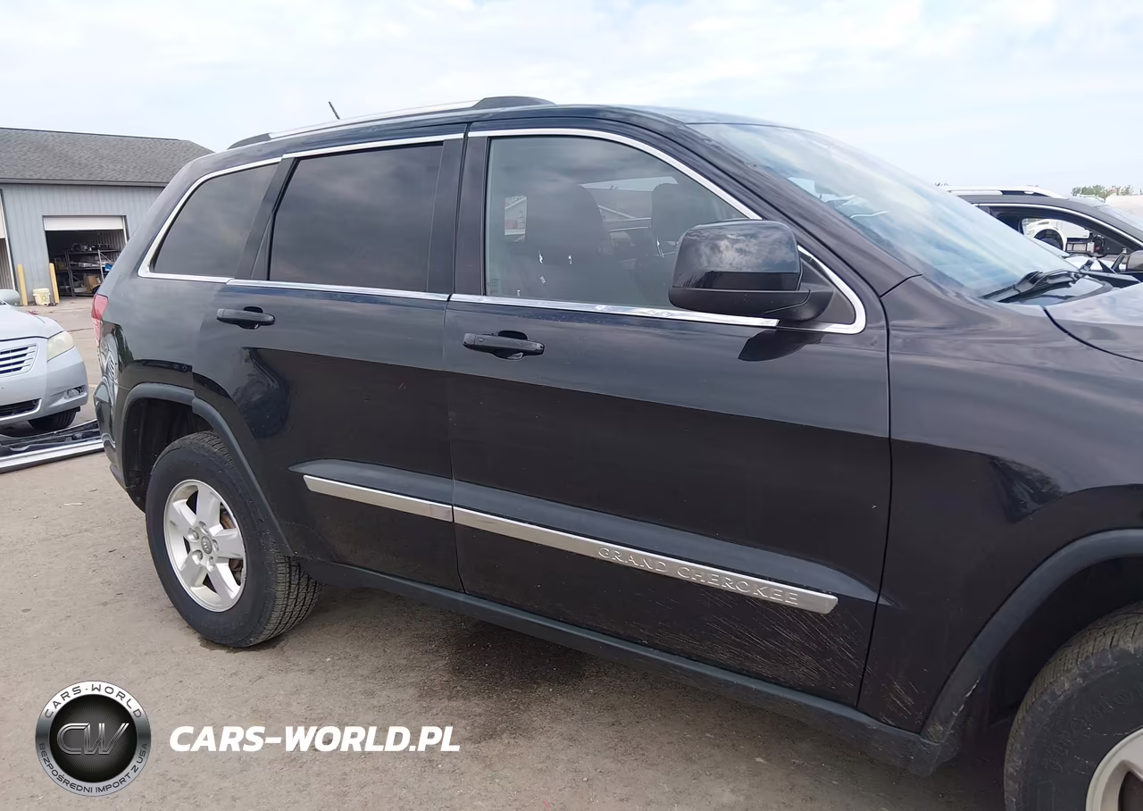 2013 Jeep Grand Cherokee Laredo VIN:1C4RJFAG3DC639707 - 13
