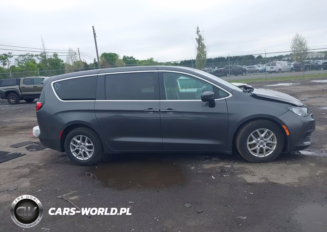 2022 Chrysler Voyager Lx VIN:2C4RC1CG5NR219126 - 13
