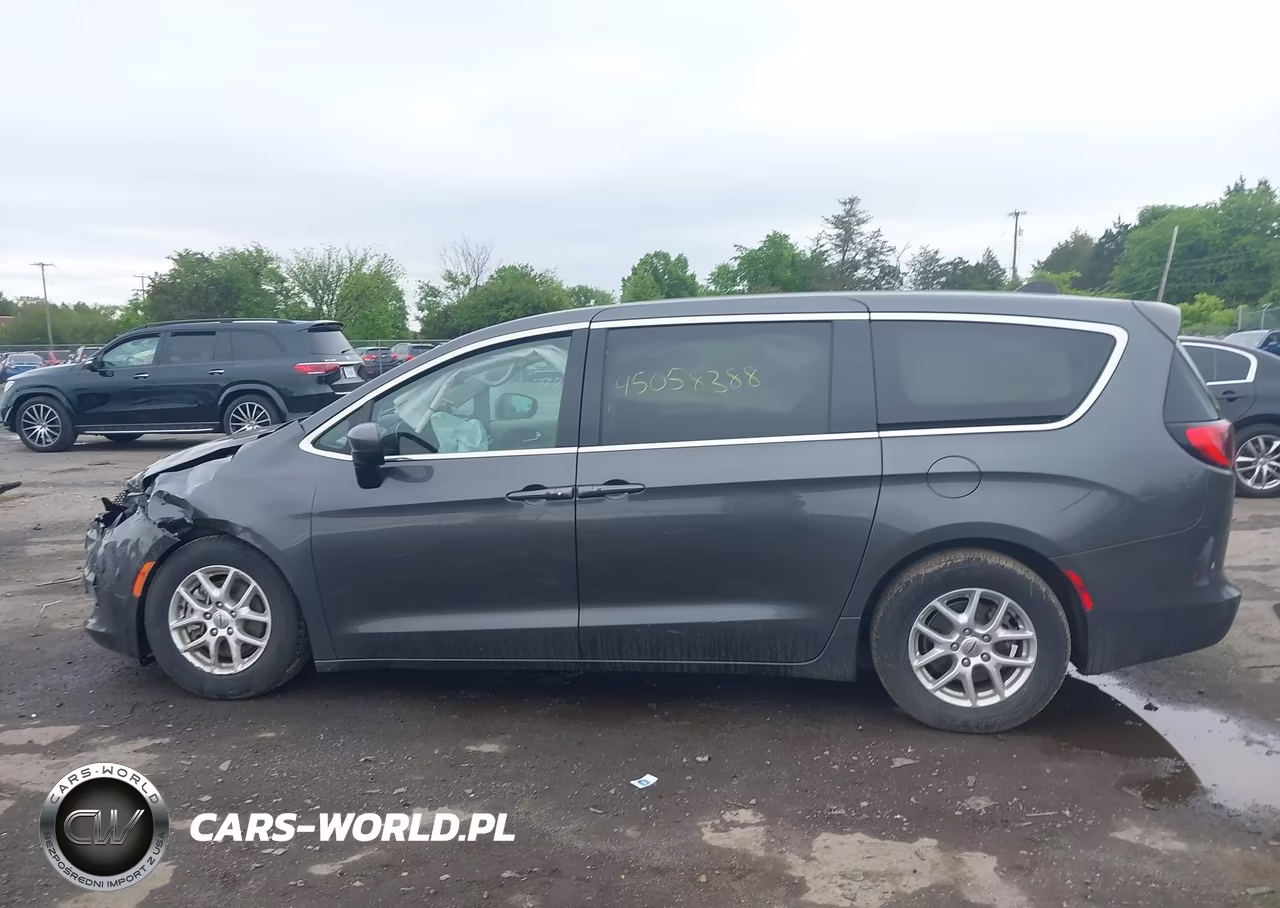 2022 Chrysler Voyager Lx VIN:2C4RC1CG5NR219126 - 14