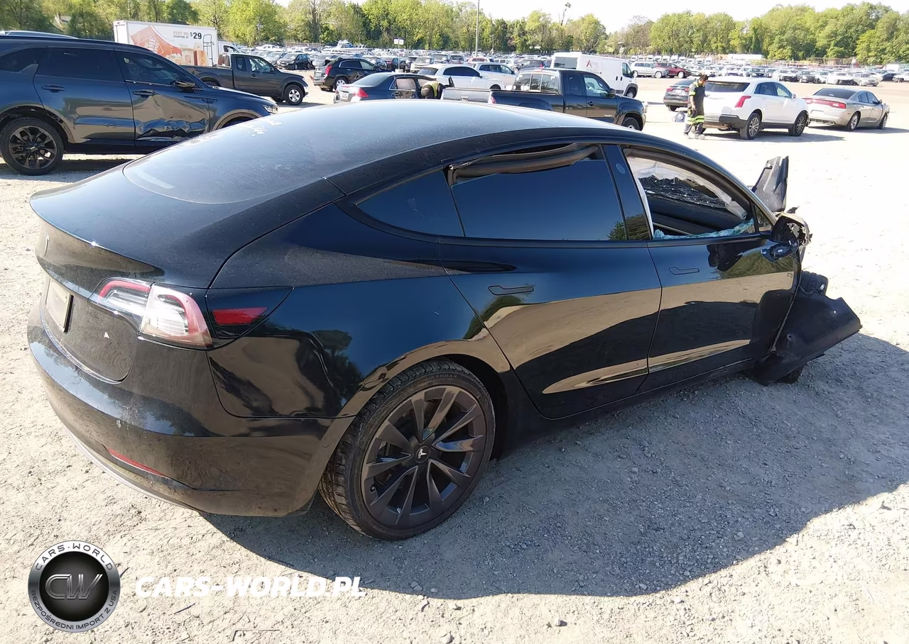 2022 Tesla Model 3 Rear-Wheel Drive VIN:5YJ3E1EAXNF184734 - 4