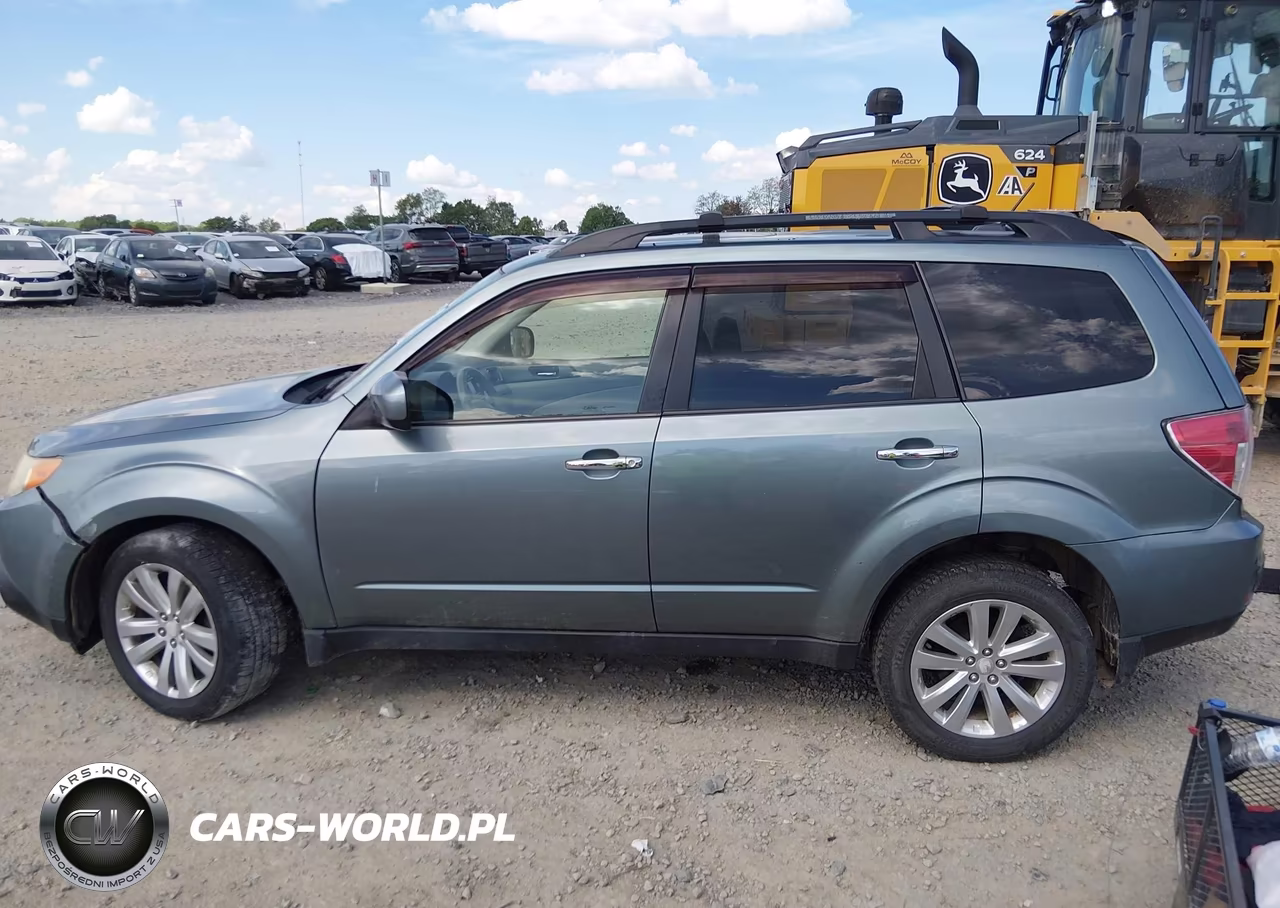 2011 Subaru Forester 2.5X Limited VIN:JF2SHAEC0BH738705 - 14