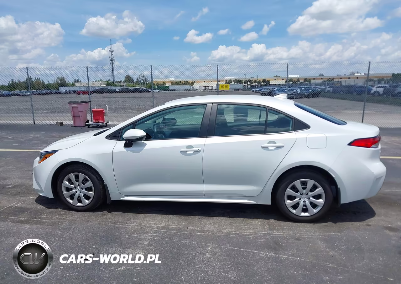 2026 Toyota Corolla Le VIN:5YFB4MDE4TP398804 - 14