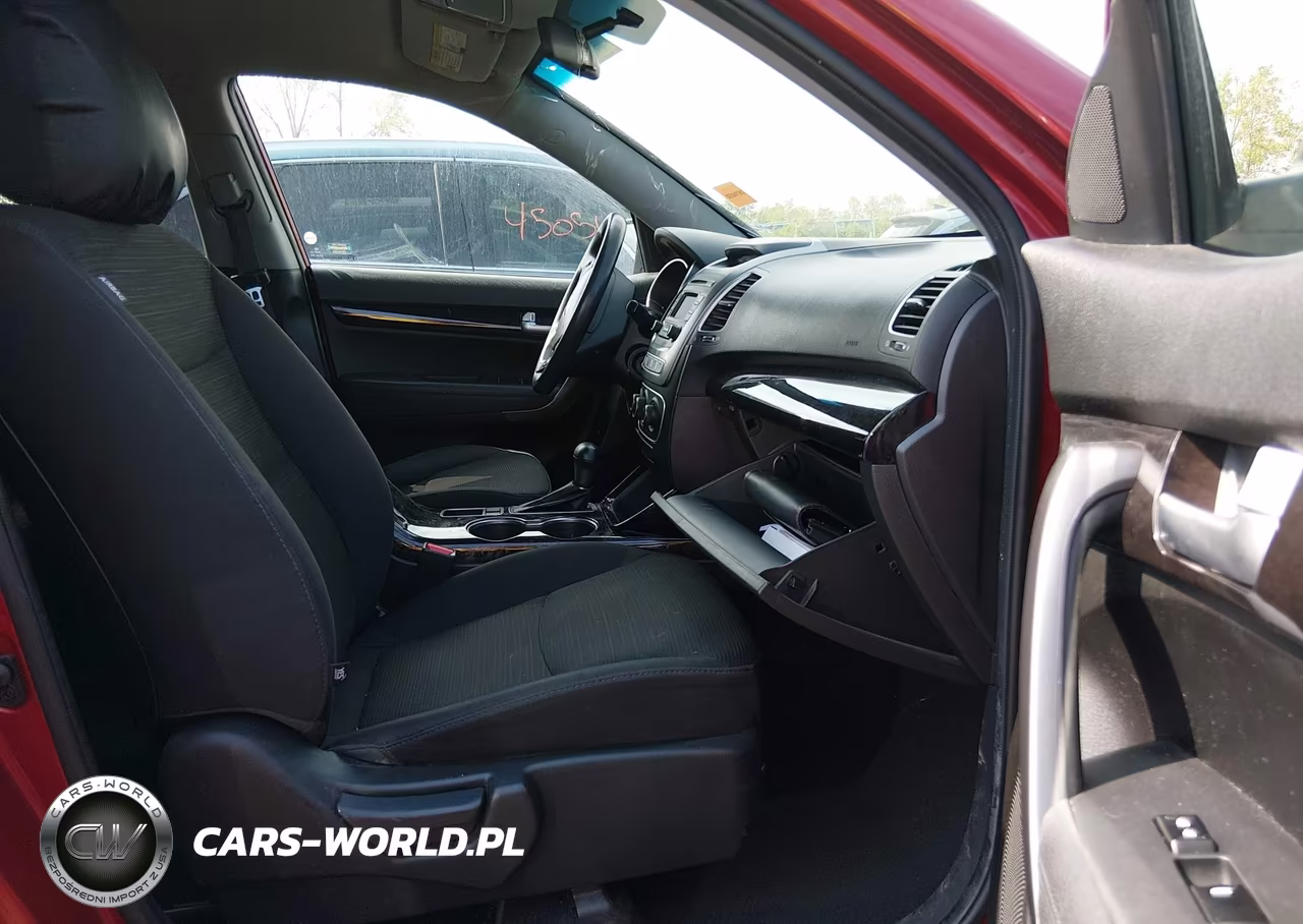 2014 Kia Sorento Lx VIN:5XYKT3A61EG460743 - 5