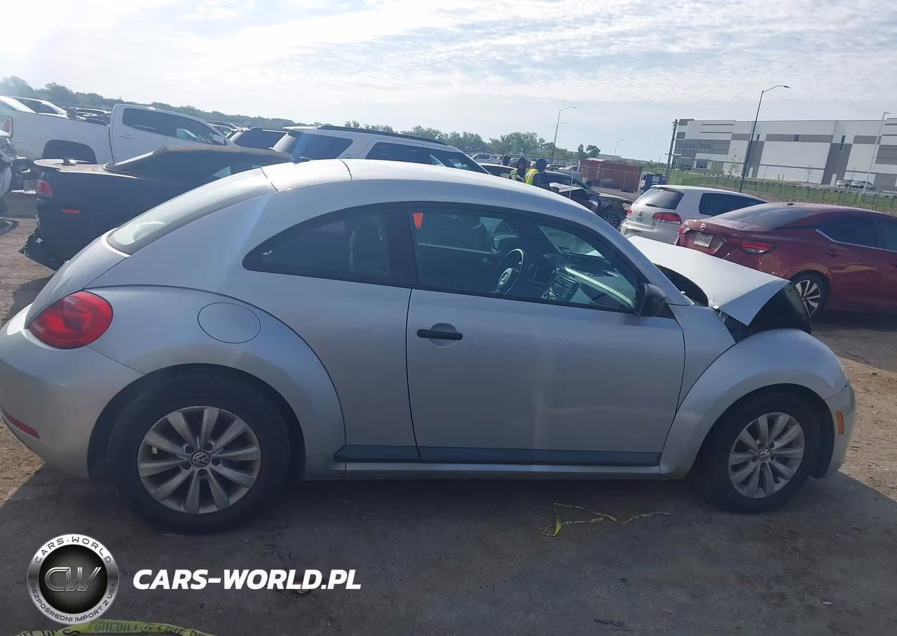 2014 Volkswagen Beetle 1.8T Entry VIN:3VWF17AT1EM633696 - 13