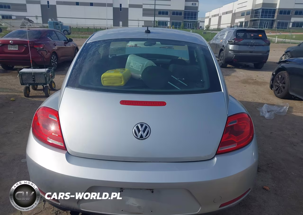2014 Volkswagen Beetle 1.8T Entry VIN:3VWF17AT1EM633696 - 16